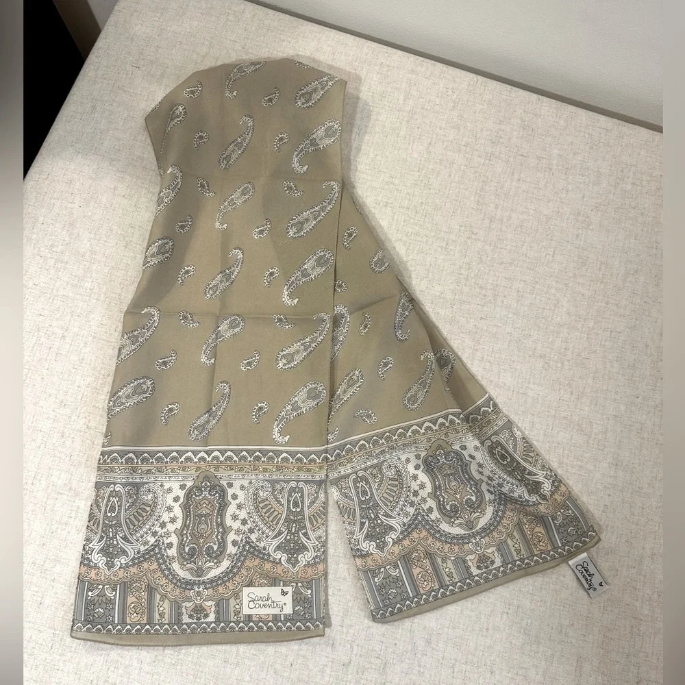 Vintage Sarah Coventry Paisley Rectangular Scarf